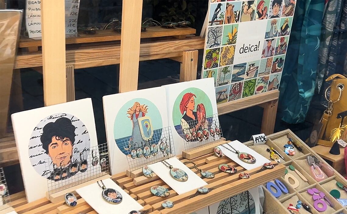 サンティアゴ・デ・コンポステーラ(Santiago de Compostela)オララ・カンポス(Olalla Campos)というイラストレーターのブランド「Deica!」の商品