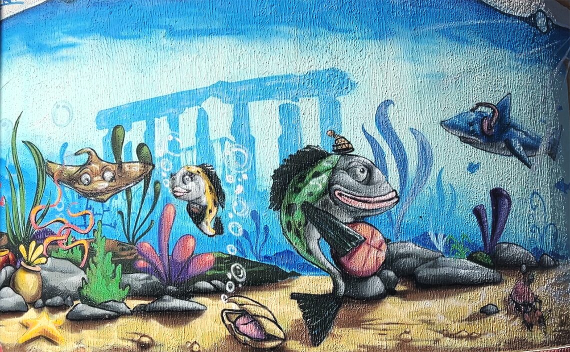 サンティアゴ・デ・コンポステーラ(Santiago de Compostela)海底をテーマにした壁画