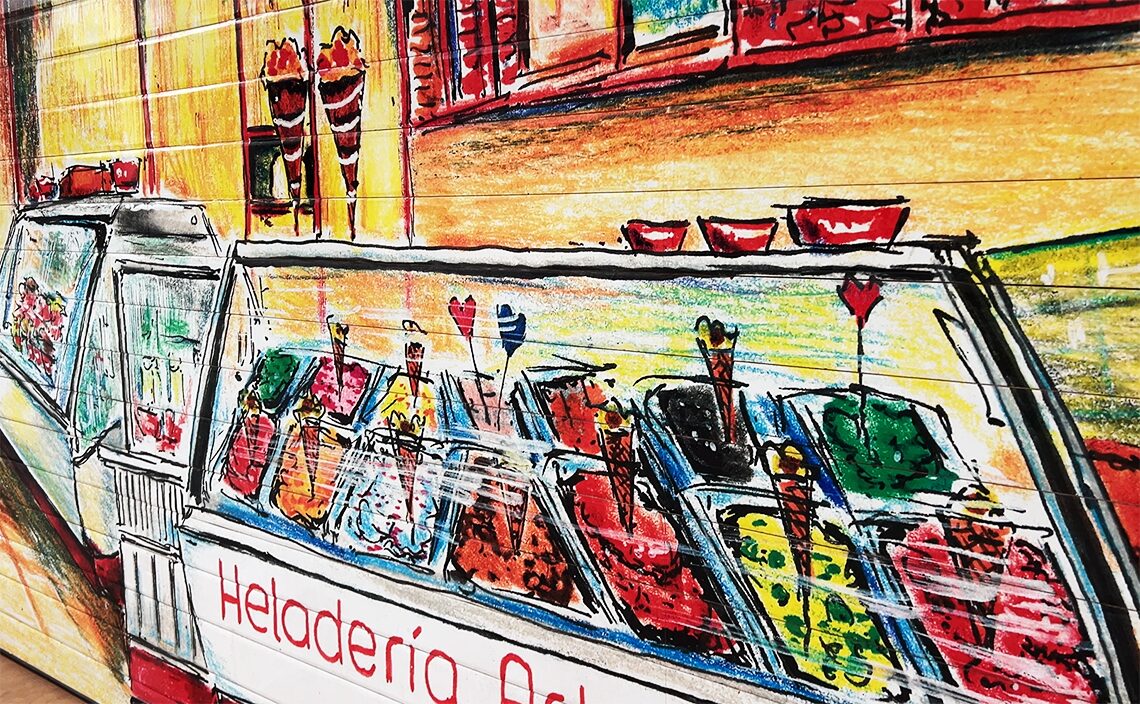 ア・コルーニャ（A Coruña）ジェラート屋のシャッター。