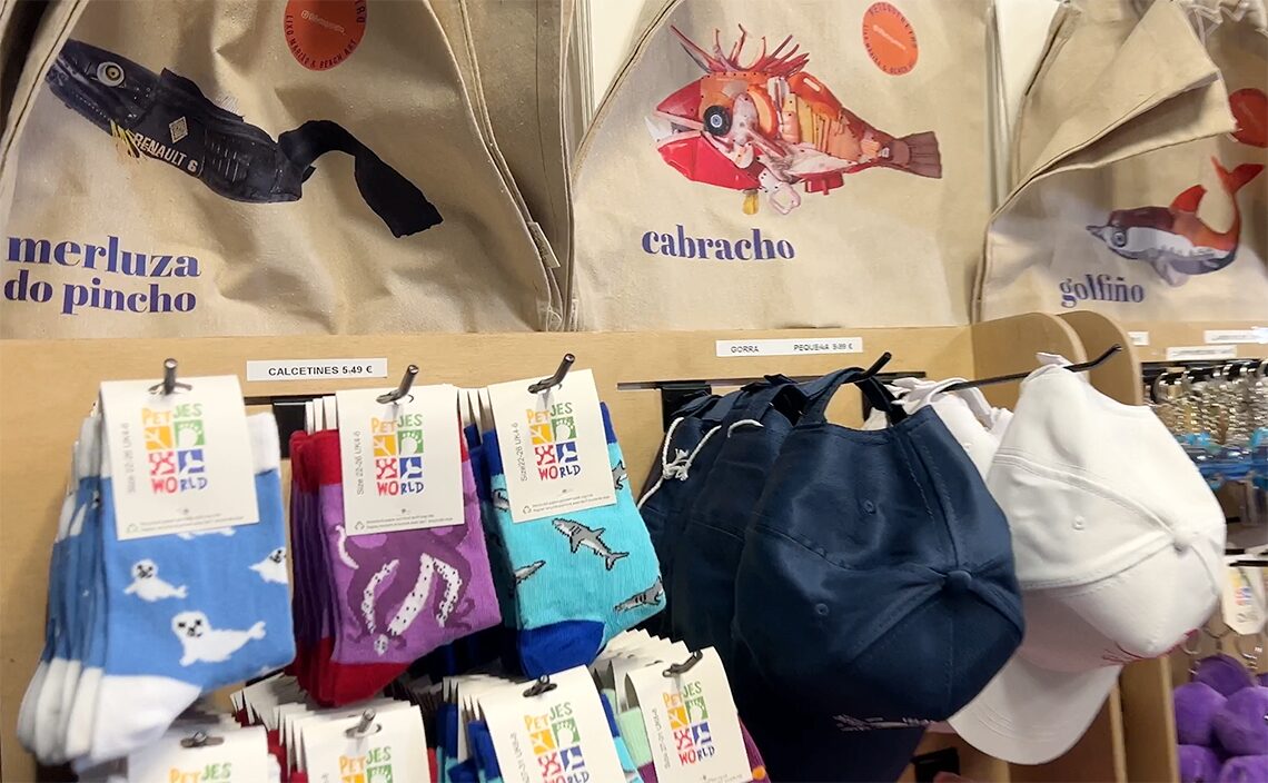 ア・コルーニャ（A Coruña）　フィニステレ水族館（Aquarium Finisterrae）グッズショップ
