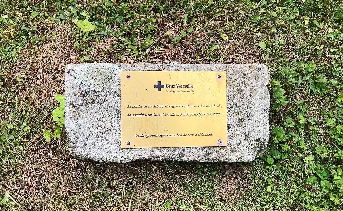 サンティアゴ・デ・コンポステーラ(Santiago de Compostela)赤十字