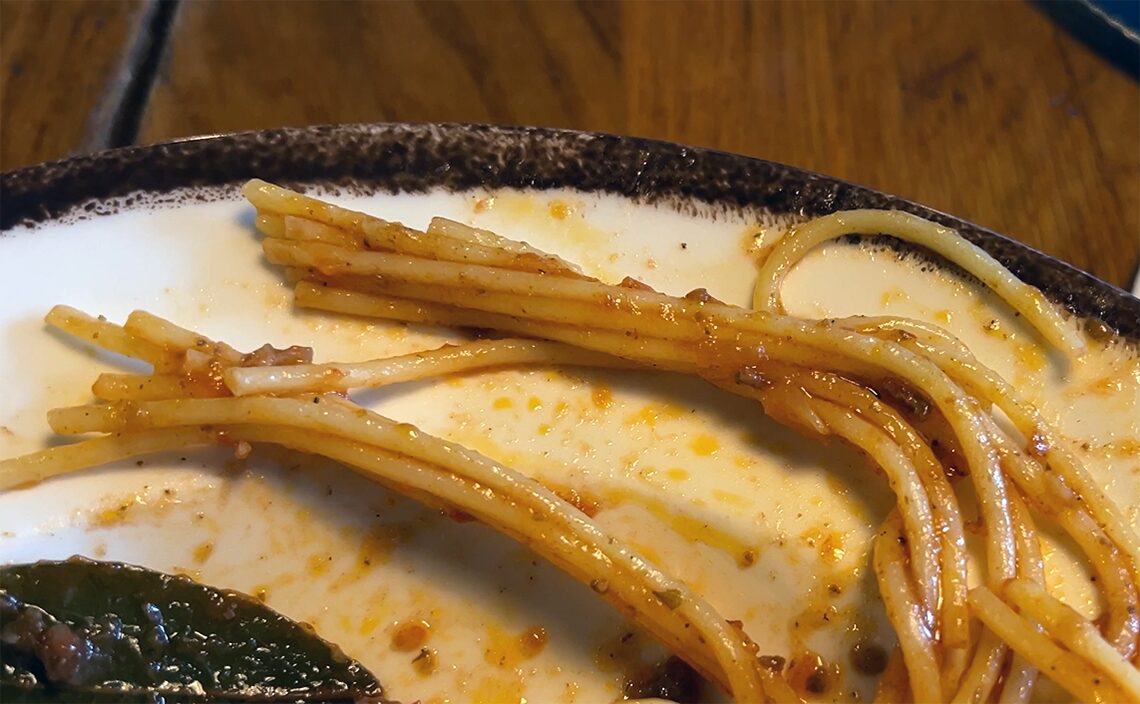 サンティアゴ・デ・コンポステーラ(Santiago de Compostela)スペインでは、パスタをアルデンテよりも柔らかく茹でるのが一般的
