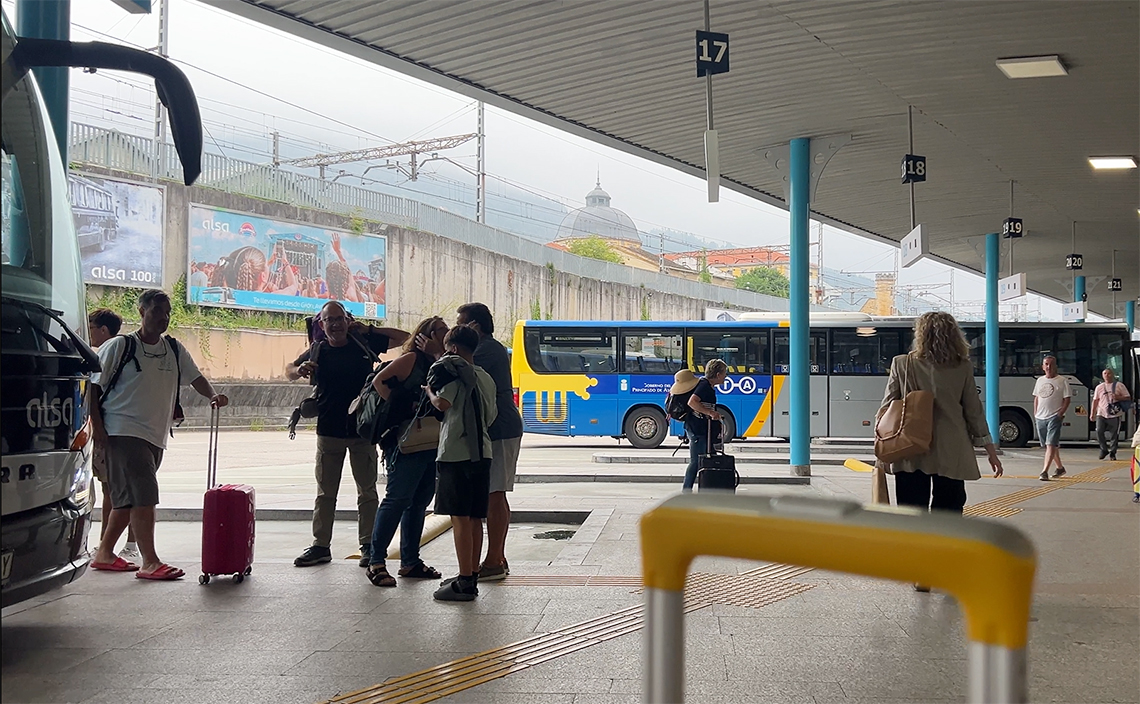 サンティアゴ・デ・コンポステーラ バス