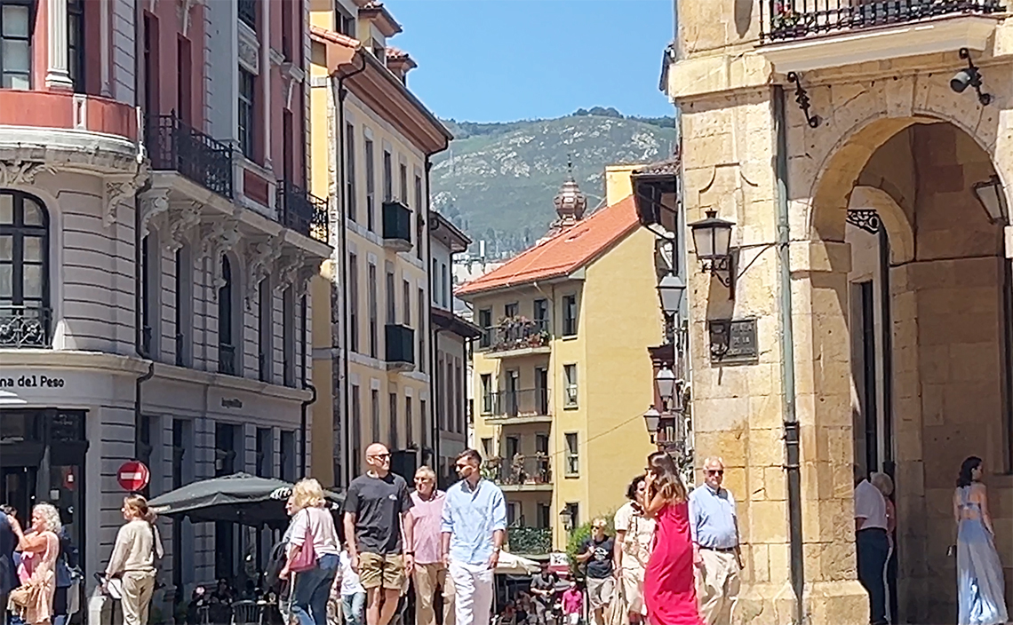 オビエド oviedo