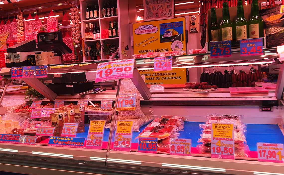 オビエド  oviedo エル・フォンタン市場（Mercado El Fontán）