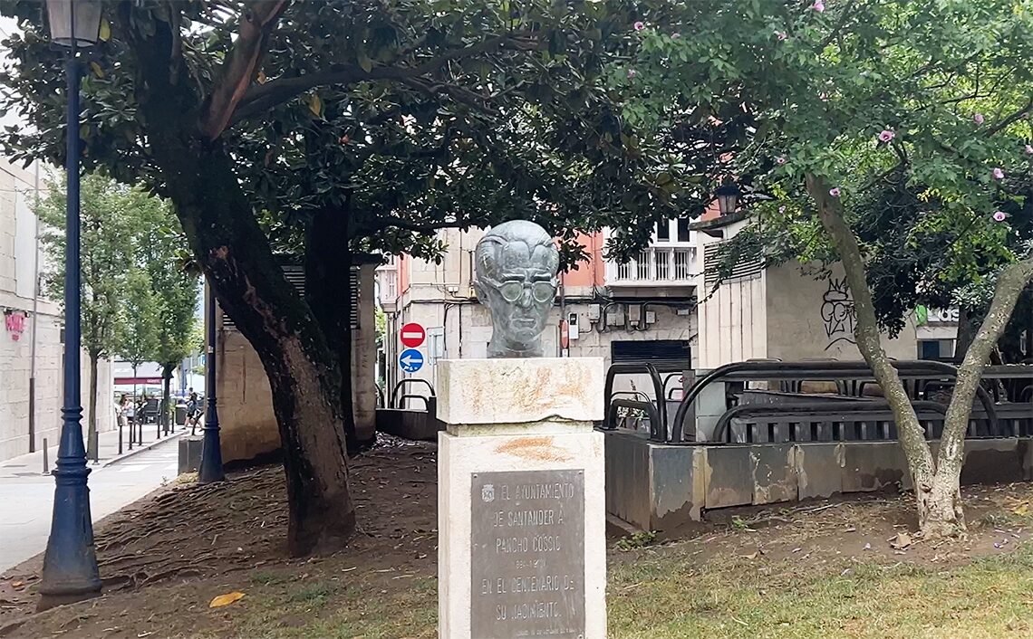 サンタンデール Santander市街地　パンチョ・オシオ (Pancho Cossío)」の彫像