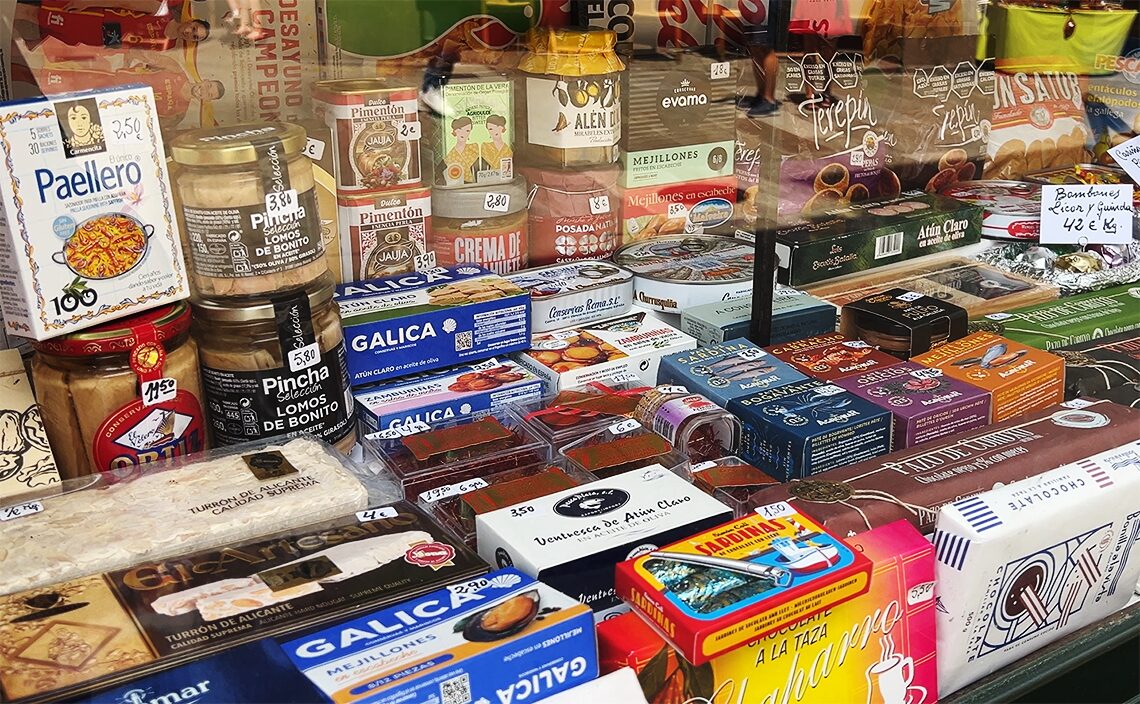 サンティアゴ・デ・コンポステーラ(Santiago de Compostela)お菓子屋のショーウィンドウ