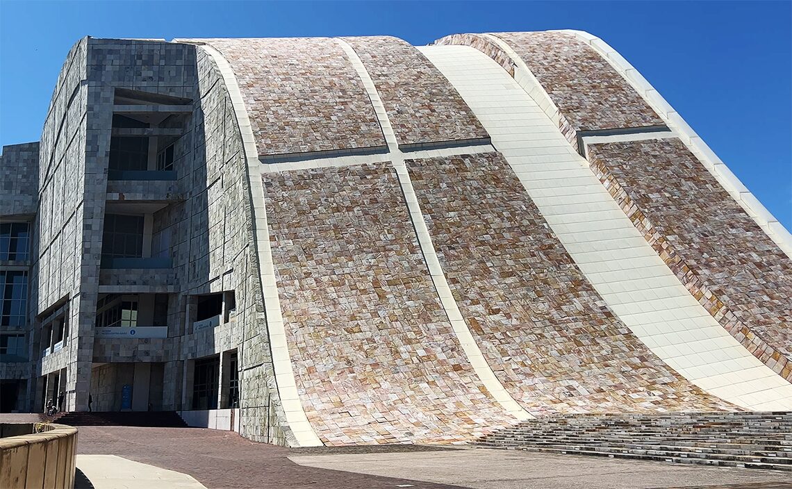 サンティアゴ・デ・コンポステーラ(Santiago de Compostela)シダーデ・ダ・クルトゥーラ・デ・ガリシア(Cidade da Cultura de Galicia)