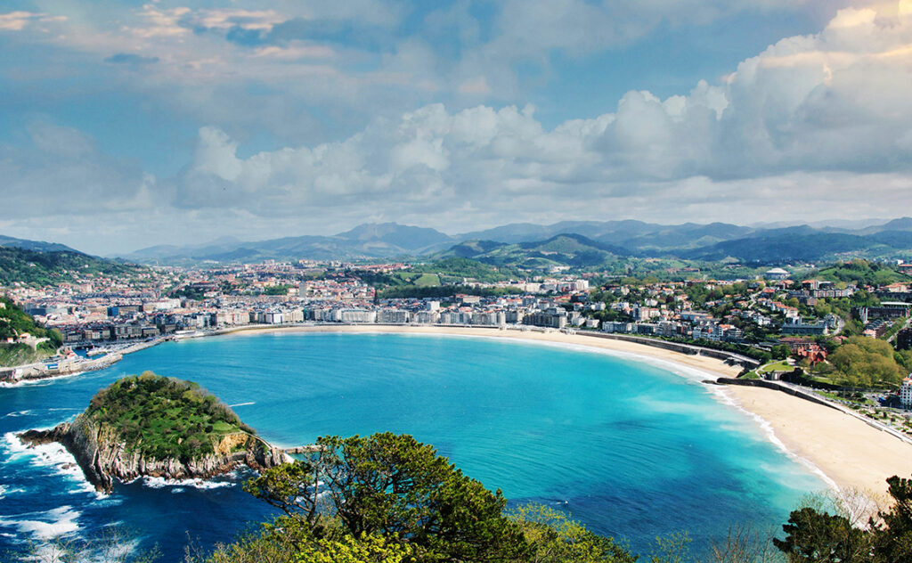 サンセバスチャン -San Sebastian（スペイン）ラ・コンチャ海岸 (Playa de la Concha)