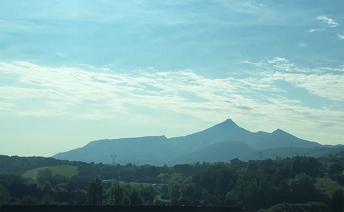 ピレネー山脈の国立公園への行き方を色々調べたが、公共交通機関で行くには無理があることが分かったので断念した。いつか必ず行ってみたい。