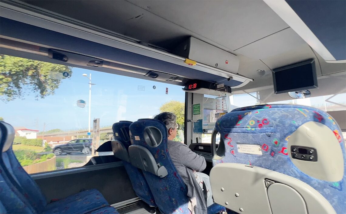 1時間ほどでビアリッツ駅(Gare de Biarrits)に到着。