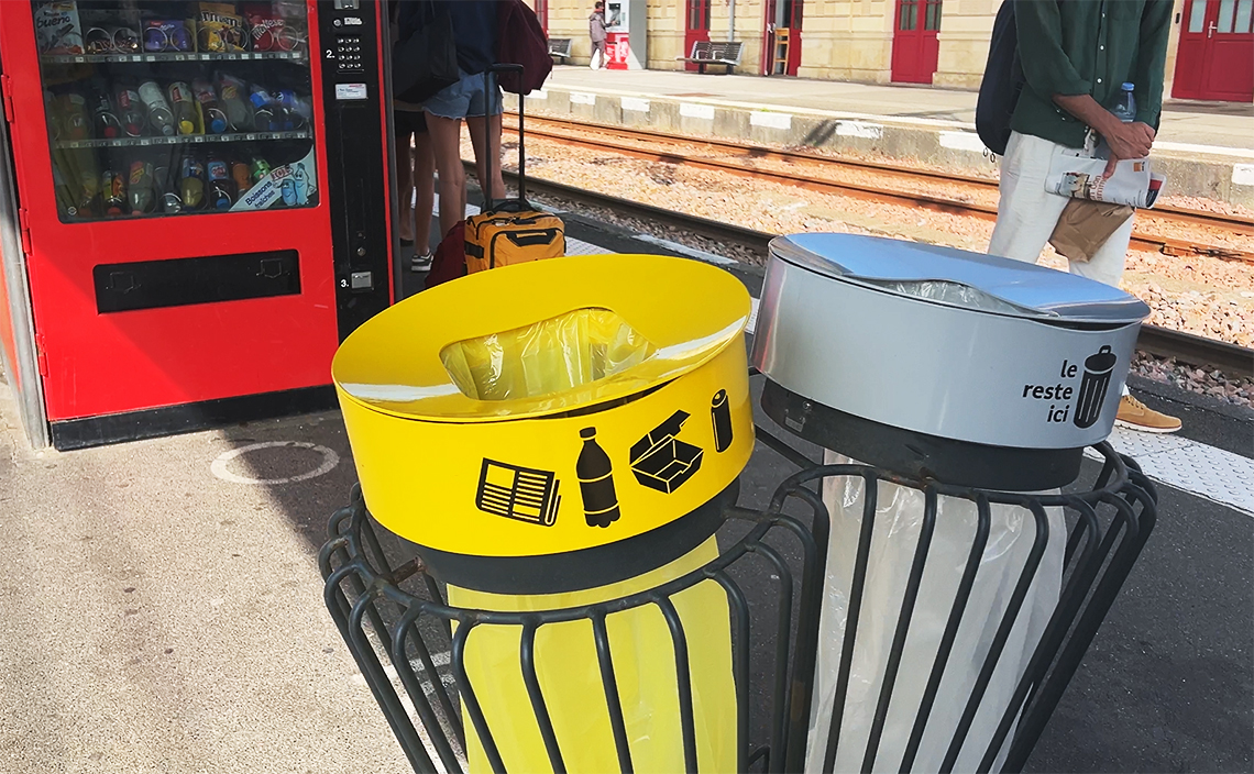 ゴミの分別は「燃えるごみ」「その他」の2パターン。