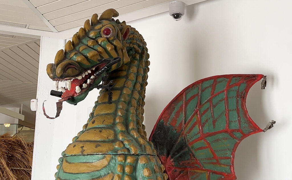 バルセロナ Museu Etnològic de Barcelona 民族学博物館 東洋では「崇拝すべき神獣」のドラゴンでも、西洋では「倒すべき怪物」悪者。