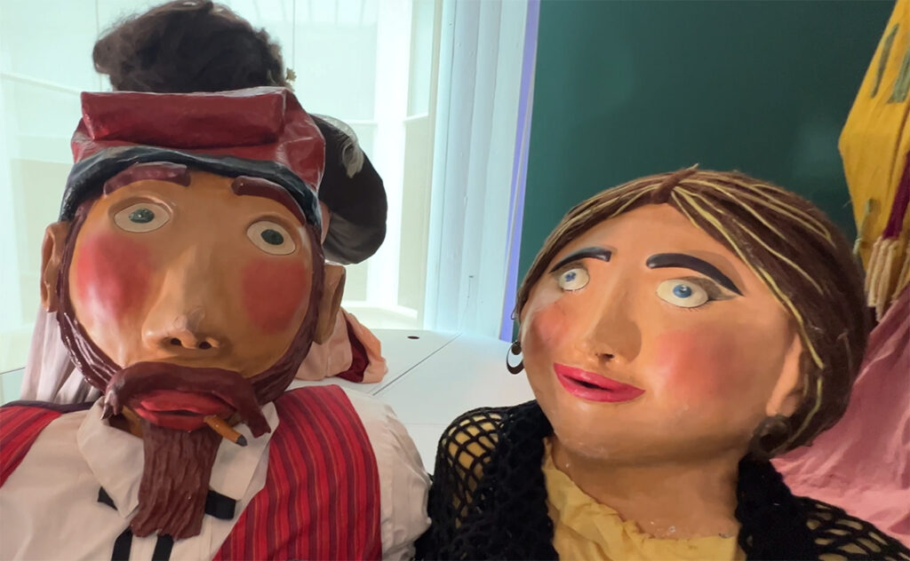 バルセロナ Museu Etnològic de Barcelona 民族学博物館 カタルーニャの祭りで活躍するカプグロスという被り物。