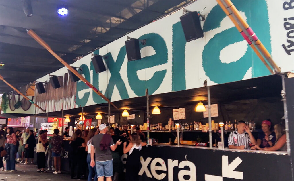 ビルバオ Bilbao セミナ・グランデ(Semana Grande) 調理行為を伴う食品販売が法律上できないため、どの店もほとんどがドリンクのみの提供。