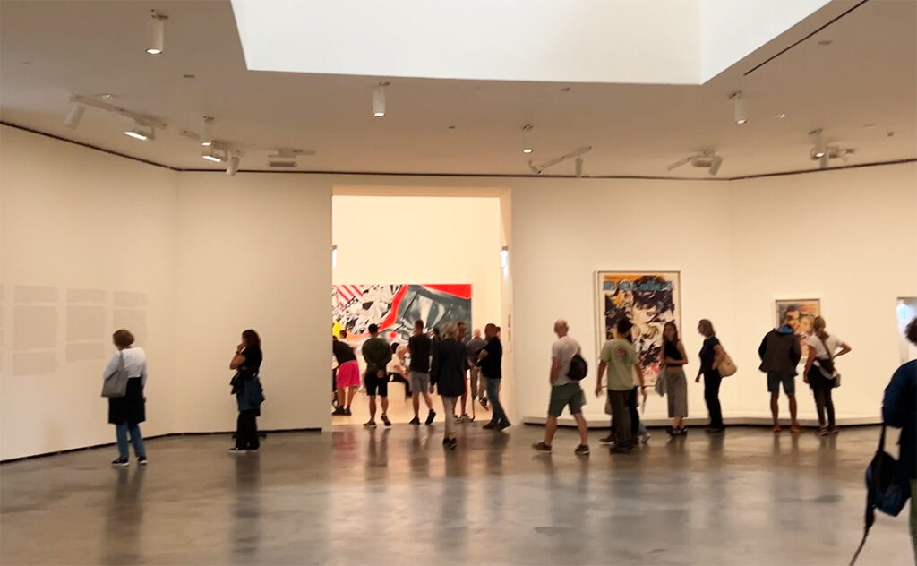 ビルバオ Bilbao ビルバオ・グッゲンハイム美術館（Guggenheim Bilbao Museoa） 館内の素材感も重要である。