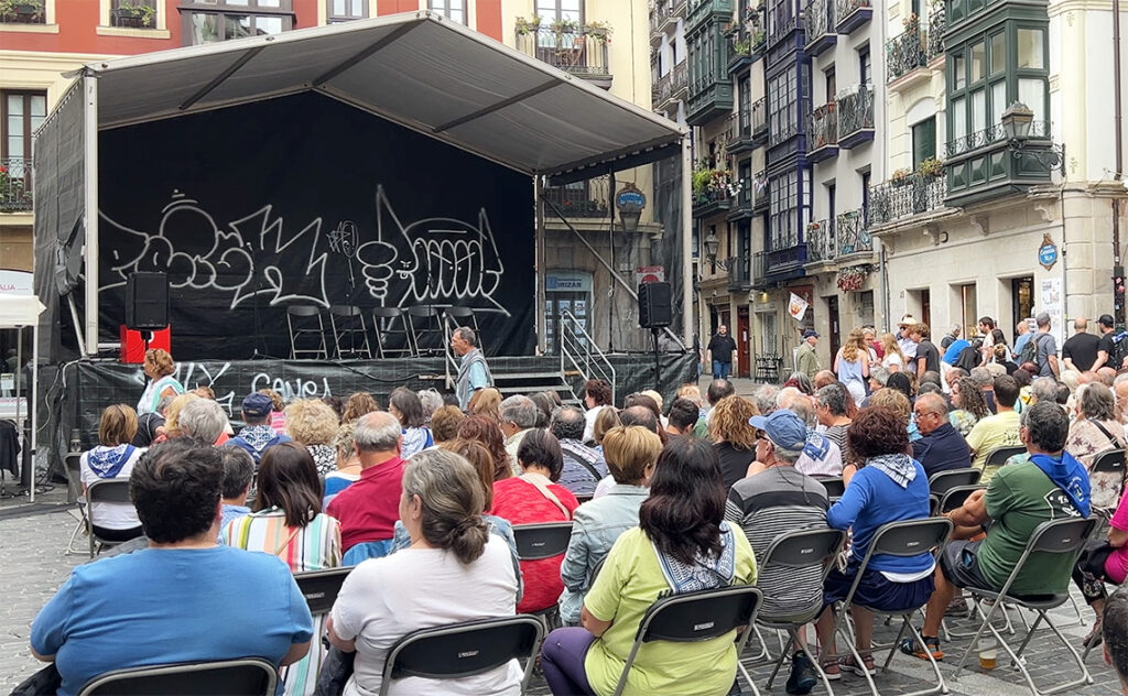 ビルバオ Bilbao セミナ・グランデ(Semana Grande) 街中のあらゆる場所で無料イベントが行われている。
