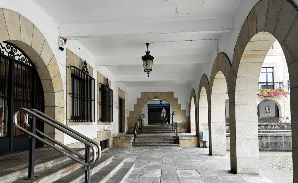 ビルバオ Bilbao ゲルニカ（Guernica）Museo de la Paz de Guernica（ゲルニカ平和博物館）