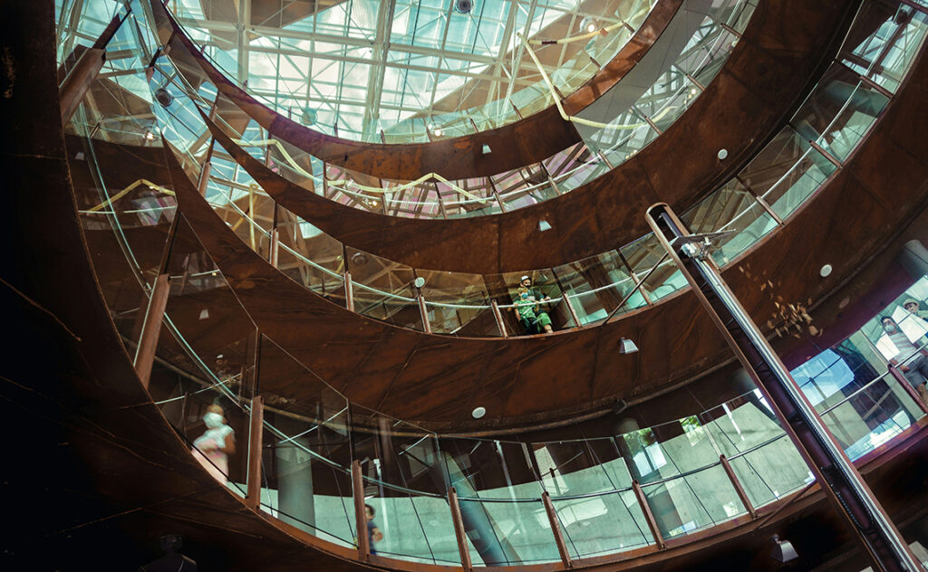 コスモ・カイシャ(CosmoCaixa バルセロナ科学博物館) デザイン性は国際的にも高く評価