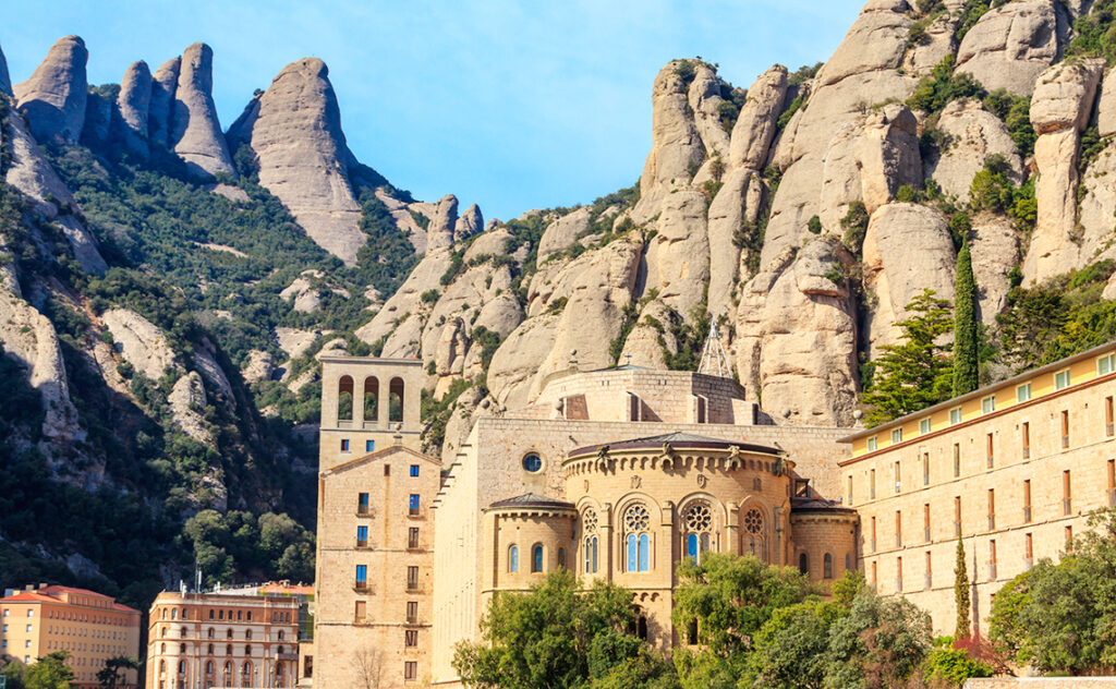 モンセラット修道院(Santa Maria de Montserrat Abbey)
