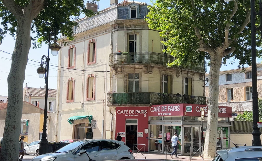 フランス(France) ナルボンヌ(Narbonne) バー兼ブラッスリー