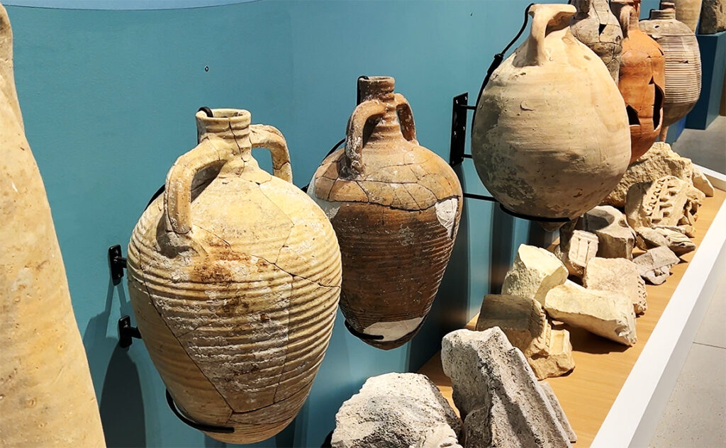 フランス(France) ナルボンヌ(Narbonne) ナルボヴィア博物館(Narbo Via museum) 古代ローマ時代の輸送や貯蔵に欠かせなかったアンフォラという陶磁器の容器