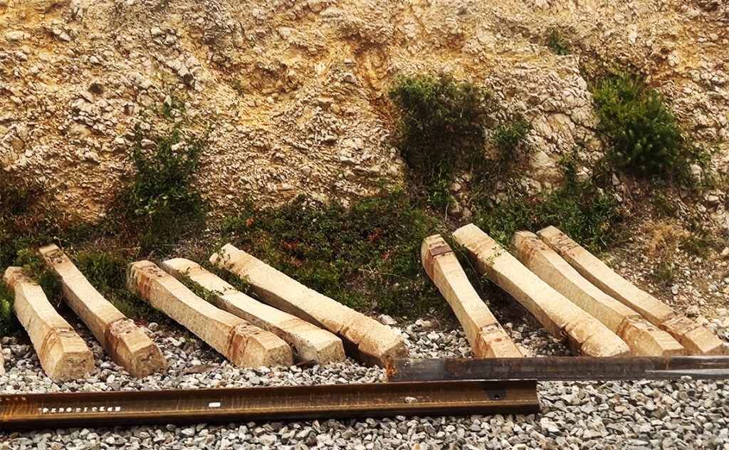 タラゴナ　Tarragona　プレストレストコンクリート（PC）製の枕木。