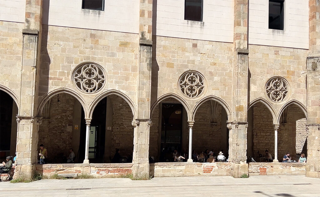 バルセロナ（Barcelona）　コンベント・デ・サント・アグスティ文化センター（Centre Cívic Convent de Sant Agustí）