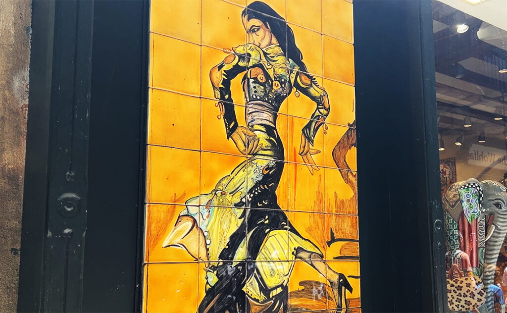 バルセロナ(Barcelona) バルセロナのストリートアート(street art) ランブラス通りの老舗タブラオ「コルドベス」の外壁